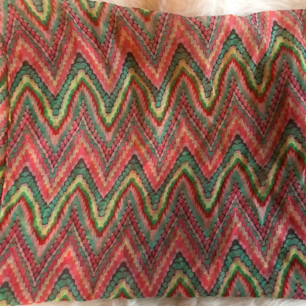 SOLD Light weight patterned scarves (2) - Picture 6 of 8